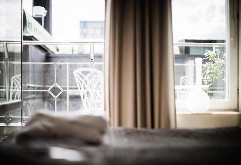 חדר סופריור עם מרפסת, Freys