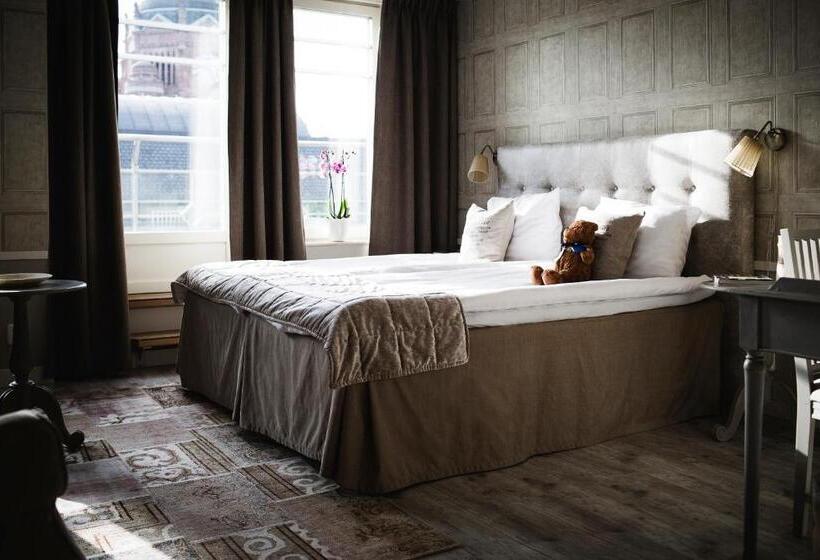 חדר סופריור עם מרפסת, Freys