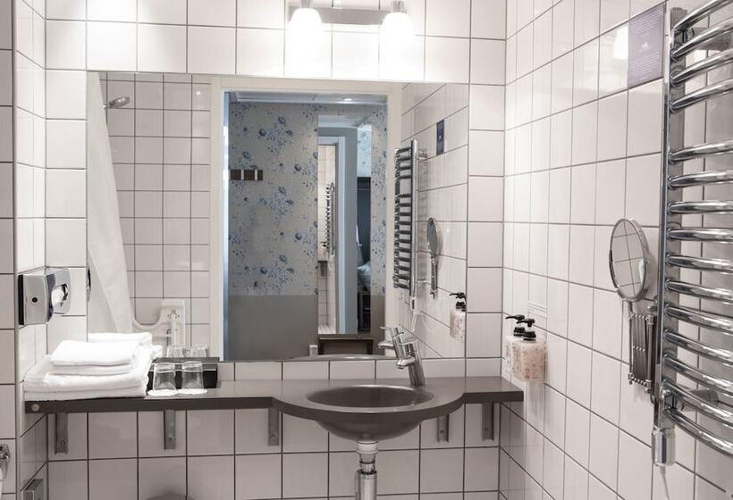 חדר סטנדרט, Freys