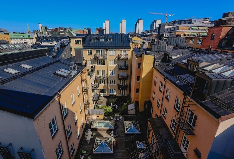 חדר סופריור, Freys