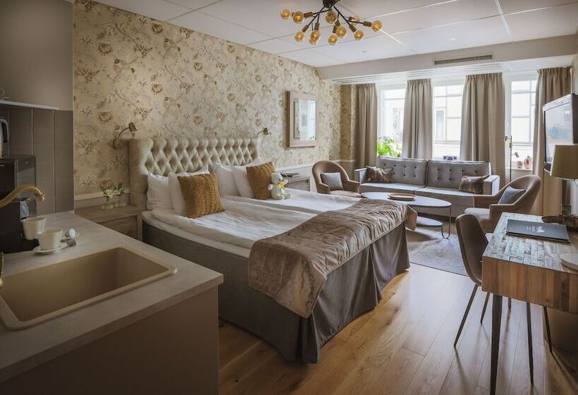 חדר סופריור, Freys