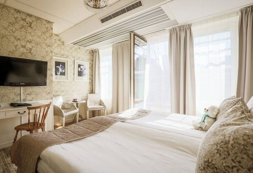 חדר סופריור עם מרפסת, Freys