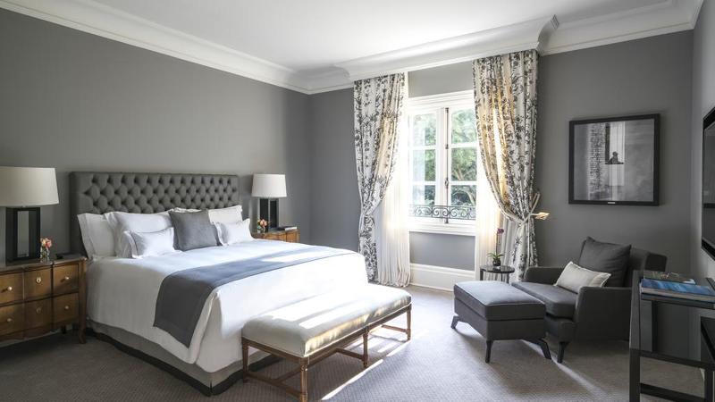 חדר סטנדרט, Freys