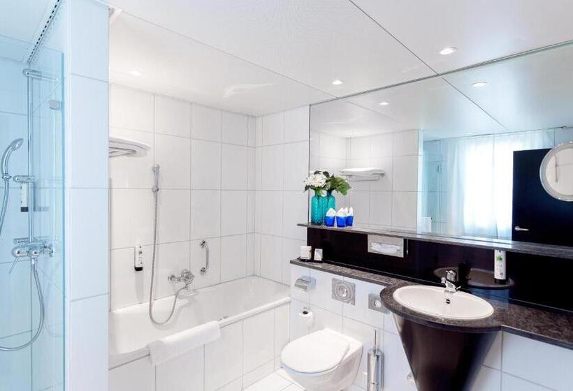 スイート（家族用）, Seedamm Plaza