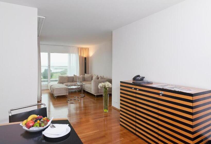 ペントハウススイート, Seedamm Plaza