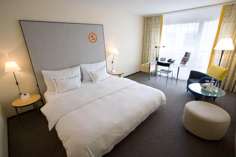 Comfort-huone, Seedamm Plaza