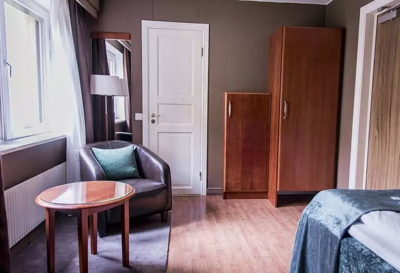 Classic Yhden Hengen Huone, Varbergs Stadshotell & Asia Spa