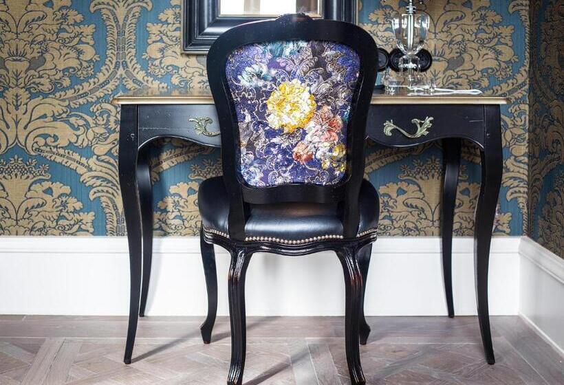 带大床的豪华间, Varbergs Stadshotell & Asia Spa