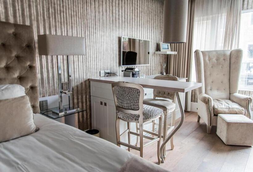 Номер Deluxe, Varbergs Stadshotell & Asia Spa