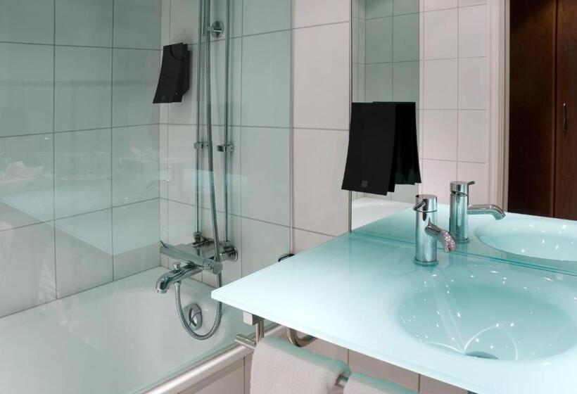Номер Стандарт, Varbergs Stadshotell & Asia Spa