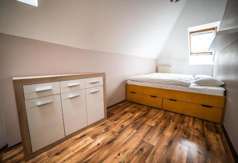 Quarto Estandar, Hostel Central