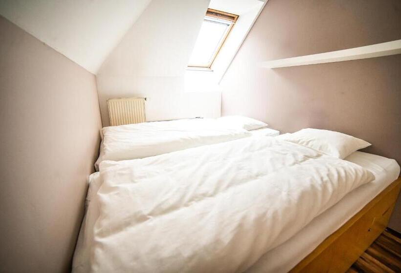 Quarto Estandar, Hostel Central