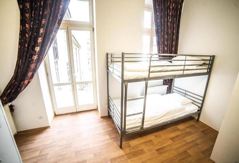 Cama em Quarto Compartilhado, Hostel Central
