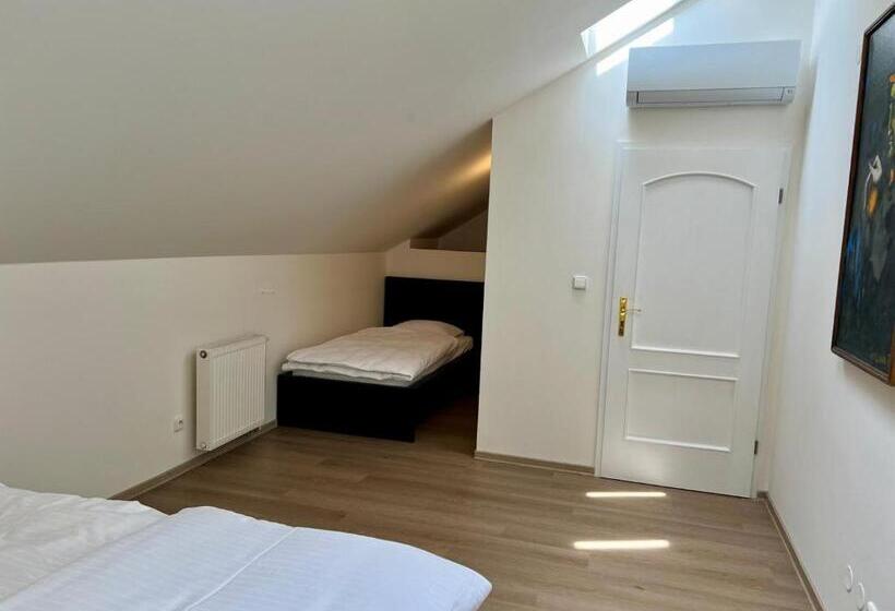 Apartamento 1 Dormitório, Hostel Central