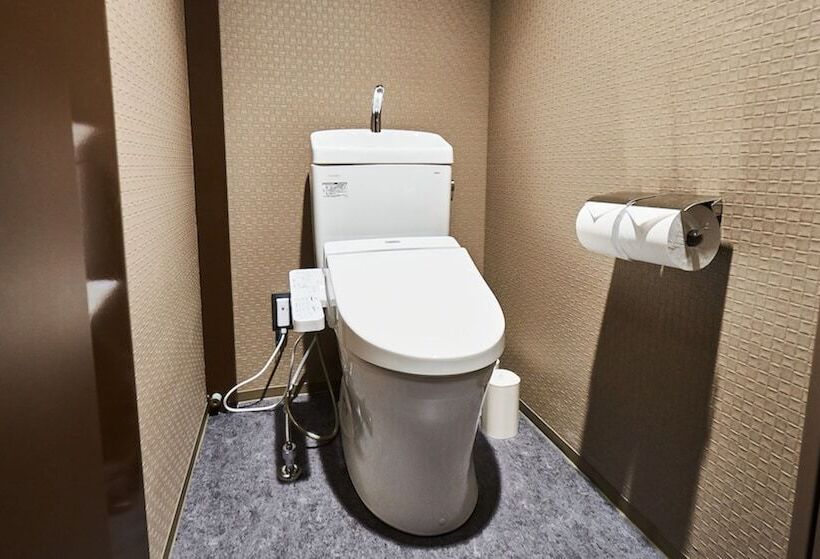 חדר סטנדרט חדר אמבטיה משותף, &and Hostel Hommachi East