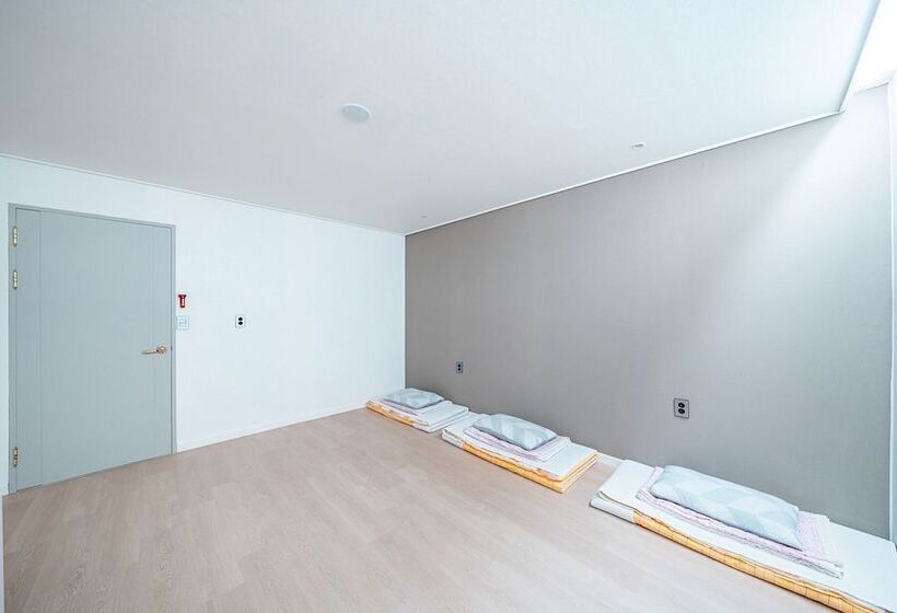 غرفة قياسية, Elysian