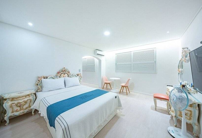 غرفة ديلوكس, Elysian