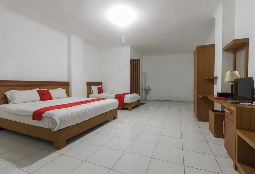 ファミリールーム, Reddoorz Syariah @ Cipanas