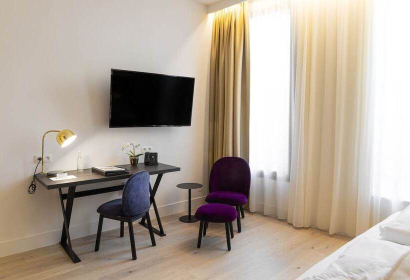 高级大房间, Corsendonk Turnova