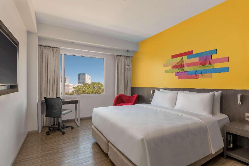 سوییت, Parkinn By Radisson Iloilo