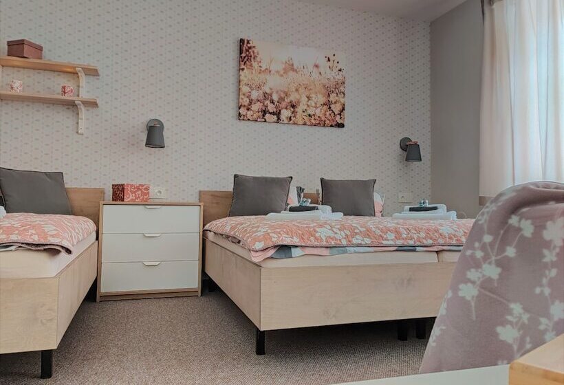 Номер Стандарт Трехместный, Penzion Bílá Voda