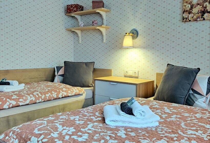 Номер Стандарт Трехместный, Penzion Bílá Voda