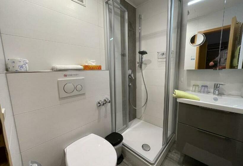 スタンダードルーム, Pension Altvogtshof