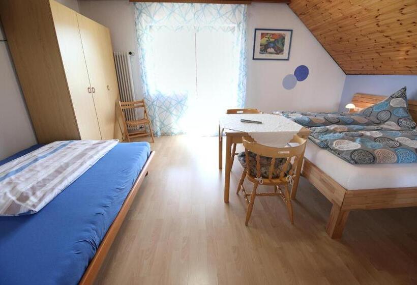 スタンダードトリプルルーム, Pension Altvogtshof