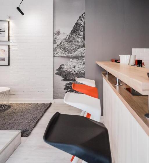 Студия Superior, Revelton Studios Karlovy Vary