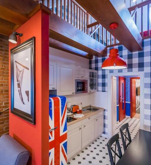 Студио Executive, Revelton Studios Karlovy Vary