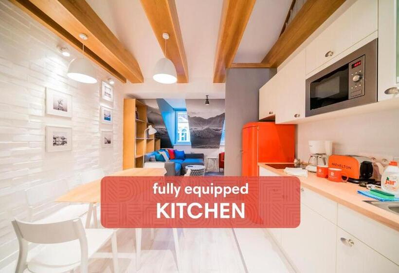 Студио Executive, Revelton Studios Karlovy Vary