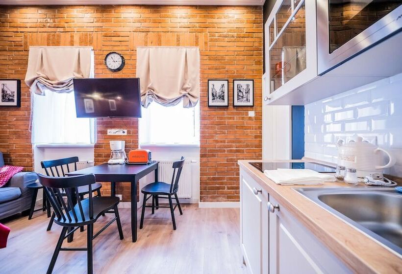 Студия Классика, Revelton Studios Karlovy Vary