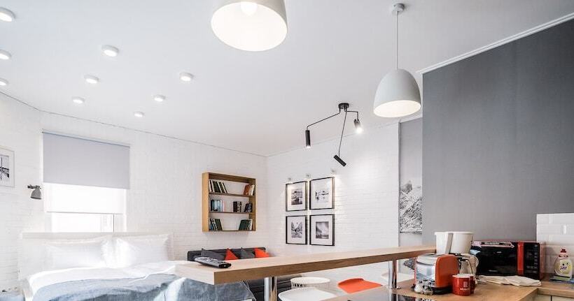 Студия Superior, Revelton Studios Karlovy Vary