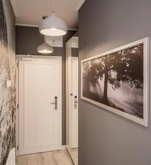 استودیوی سوپریور, Revelton Studios Karlovy Vary