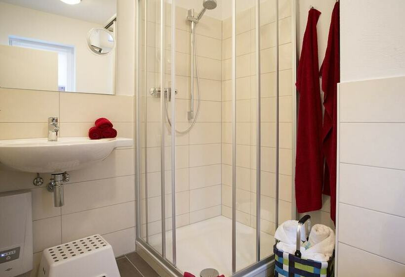 غرفة قياسية, Weyher Apart