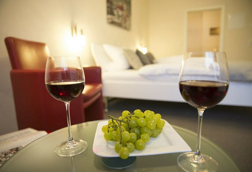 غرفة قياسية, Weyher Apart