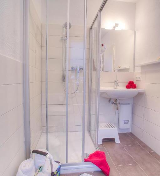 غرفة قياسية, Weyher Apart