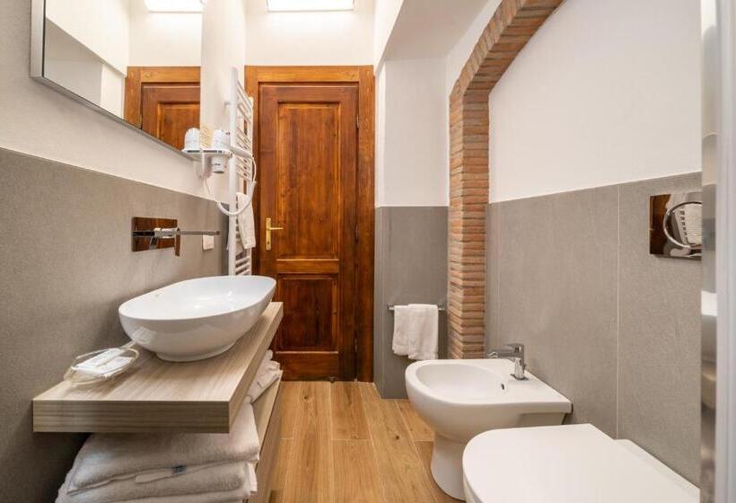 Pokój Standard z Balkonem, Affittacamere Valentina