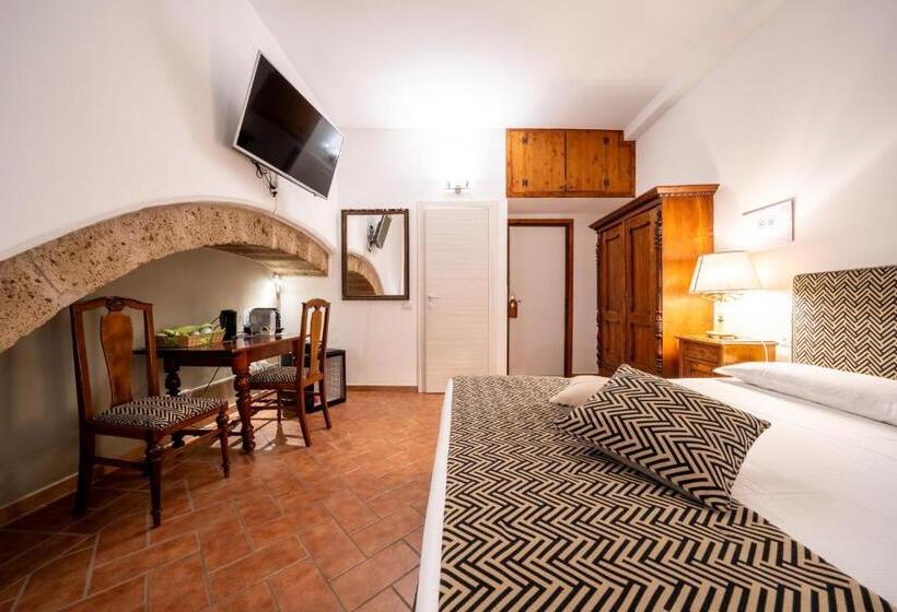 Pokój Superior Trzyosobowy, Affittacamere Valentina