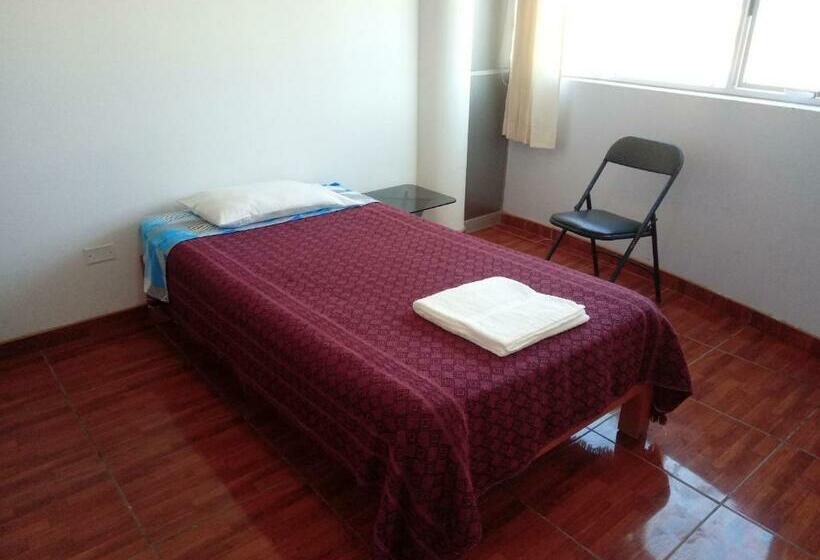 اتاق استاندارد یک نفره, Hostal Sotillo