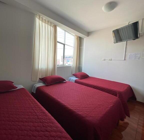 Номер Стандарт Трехместный, Hostal Sotillo
