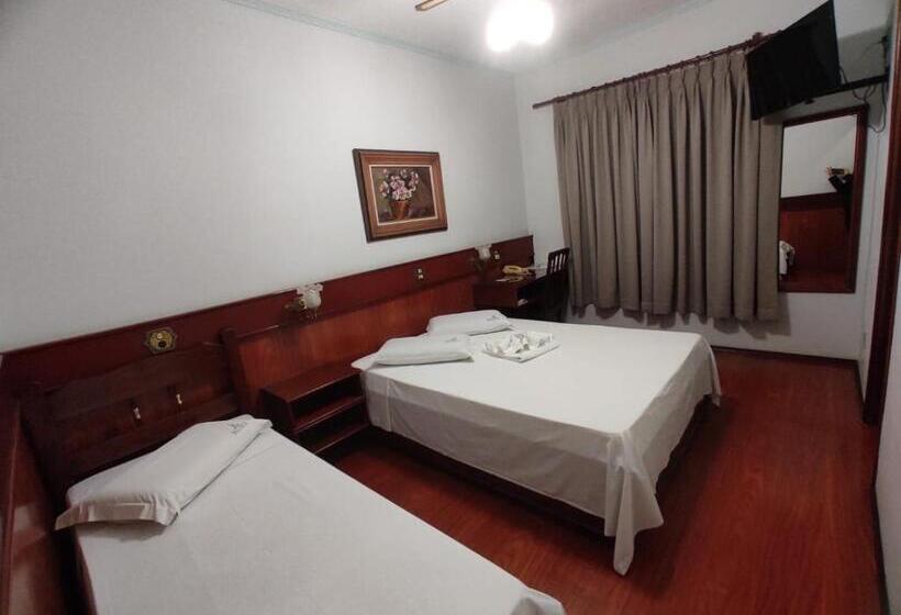 标准间, Js Palace