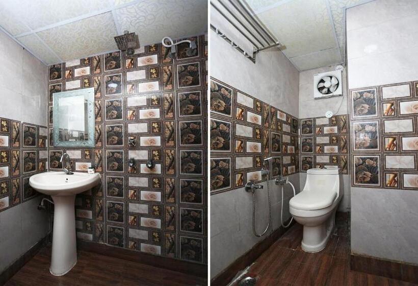 三人经典房间, Oyo 18782 Hotel Mannat