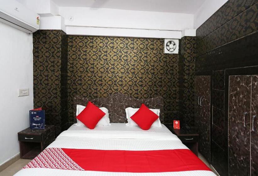 Трехместный Номер Классика, Oyo 18782 Hotel Mannat