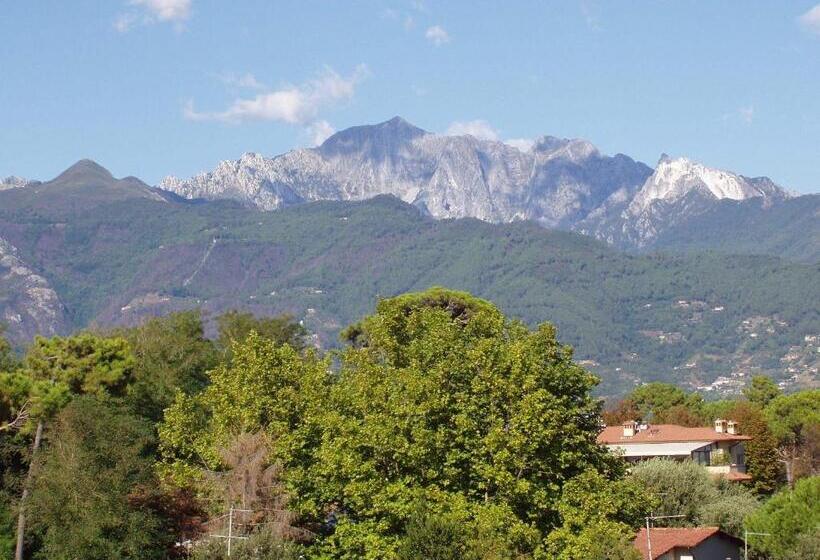 발코니가 있는 2 베드룸 아파트, La Primula