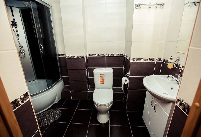 סוויטת ג'וניור, Lastochka