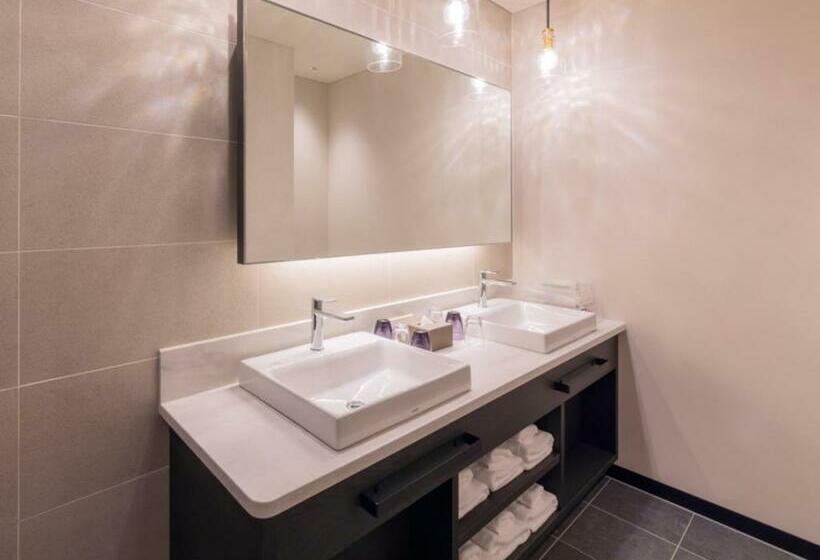 חדר משפחתי, Liber Hotel Osaka