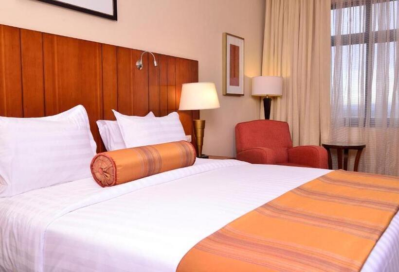 اتاق استاندارد, The Hub