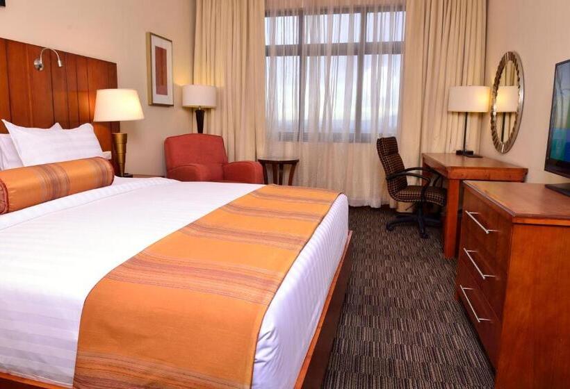 اتاق استاندارد, The Hub