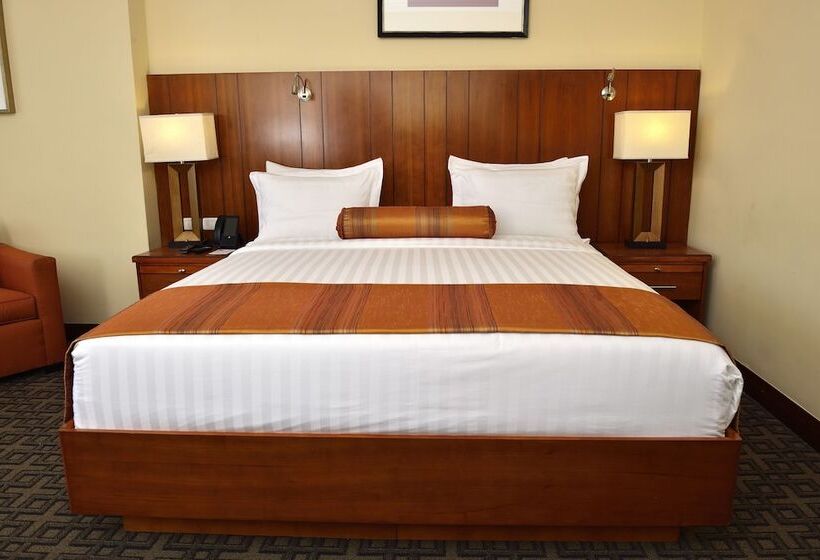 اتاق لوکس, The Hub